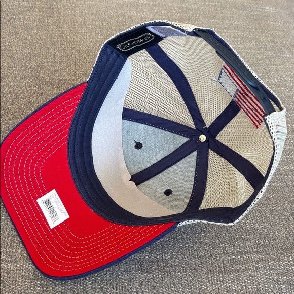 CCM Vintage look Hockey Trucker SnapBack Hat Baseball Cap USA Flag NEW! - Picture 3 of 6